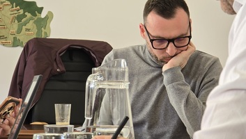 Székelyföldi politikus: Az erdélyi és a magyarországi magyarok más-más tapasztalatok alapján döntöttek a választáson - illusztráció