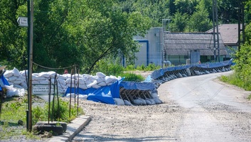 Szerdán délután visszatérhetnek otthonaikba a kilakoltatott parajdiak - illusztráció