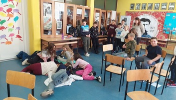 Drámafoglalkozások a kulturális közeledésért - illusztráció