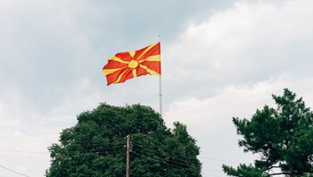 A magyar hitel miatt támadták az északmacedón miniszterelnököt - illusztráció