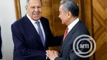 A válság rendezésről tárgyalt az orosz és a kínai külügyminiszter Moszkvában - illusztráció