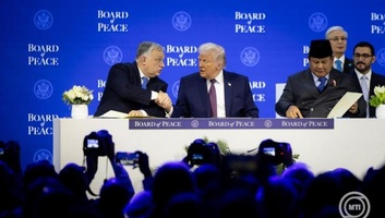 Aláírták a Béketanács alapító okiratát - illusztráció