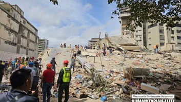 Apát és fiát mentették ki egy ház romjai alól Venezuelában - illusztráció