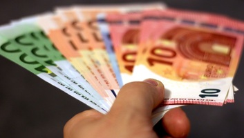 Az éves kiegészítéssel mintegy 780 euró lesz az átlagnyugdíj Horvátországban - illusztráció