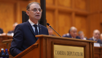 Bizalmat szavazott a román parlament Luca Niculescu baloldali kormányának - illusztráció
