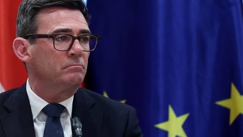 Brit miniszterelnök: Szeretném, ha Nagy-Britannia még az én életemben újból csatlakozna az EU-hoz - illusztráció