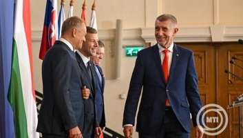 Csehország támogatja Robert Fico javaslatát a visegrádi koordinációs találkozók felújítására az EU-ban - illusztráció