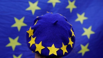 Eurobarométer: Az európai közvélemény egyre inkább megosztott a bővítés kérdésében - illusztráció