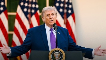 Feltételezett iráni nukleáris létesítmény megsemmisítésével fenyegetett Trump - illusztráció