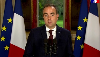 Francia miniszterelnök: A kormány október végén válaszol a középiskolások követeléseire - illusztráció