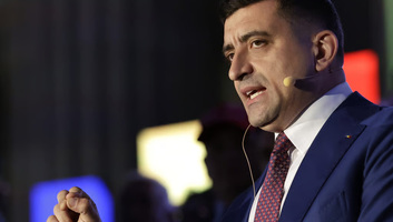 George Simion bejelentette: Az eredmény érvénytelenítését kéri az alkotmánybíróságtól - illusztráció