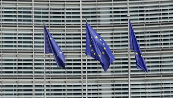 Megállapodás jött létre 6,6 milliárd euró folyósításáról az Európai Békekeret keretében Ukrajna számára - illusztráció