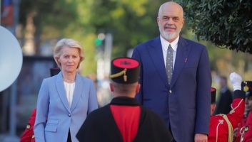 Nyugat-balkáni körútján Ursula von der Leyen az uniós csatlakozásról is tárgyal - illusztráció