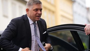 Robert Fico elutazott a moszkvai ünnepségekre - illusztráció