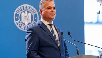 Románia: Szociáldemokrata és liberális politikusokból álló kormány számára kér bizalmat Adrian Vestea kormányfőjelölt - illusztráció
