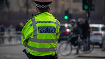 Szomáliai születésű brit állampolgár a londoni zsidó közösség elleni késeléses támadás gyanúsítottja - illusztráció