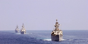 Trump elrendelte minden iráni hajó megsemmisítését, amely aknát próbál telepíteni a Hormuzi-szorosban - cikkhez fűződő kép