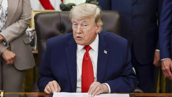 Trump szerint küszöbön a békemegállapodás Iránnal, Teherán cáfol - illusztráció