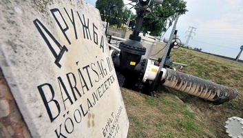 Újraindult a kőolajszállítás a Barátság-vezetéken Szlovákia irányába - illusztráció