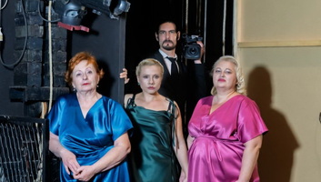 Három nővér bemutató az Újvidéki Színházban - illusztráció
