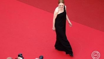 Julianne Moore kapja a Women in Motion díjat a filmfesztiválon - illusztráció