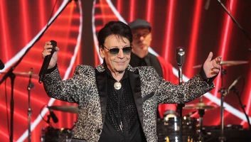 Meghalt Fenyő Miklós - illusztráció