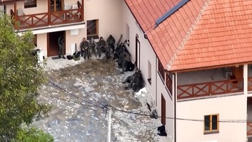 Két személyt életfogytiglanra, egyet 30 év börtönre ítéltek a banjskai támadás miatt - illusztráció