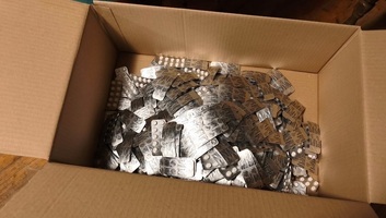 Közel félmillió pszichoaktív tablettát foglalt le a rendőrség Redneken - illusztráció