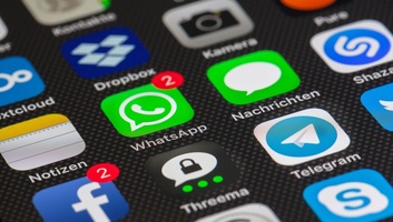 WhatsApp-csalás: Négy gyanúsítottat letartóztattak, nyolcmilliós a kár - illusztráció