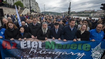 A közöny és a gyűlölet elleni küzdelem fontosságát hangsúlyozták az Élet menete szónokai - illusztráció