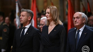 Október 23.: Állami kitüntetéseket adtak át az Országházban - illusztráció