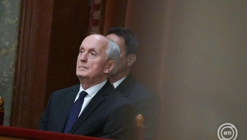 Baka András: Nem kerülhetjük el a szembenézést - illusztráció