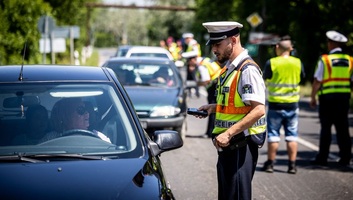 Egy hónap alatt 252 embert fogtak el a rendőrök Budapesten - illusztráció
