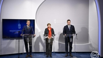 Gulyás Gergely: A kormány és az idősek egyetértenek a 14. havi nyugdíj szükségességéről - illusztráció