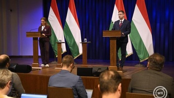 Gulyás Gergely: A kormány három olyan ukrán katonai vezetőt tiltott ki, aki a kényszersorozásért felelős - illusztráció