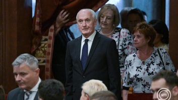 Köztársasági elnökké választották Baka Andrást - illusztráció