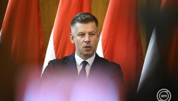 Magyar Péter: A Kossuth téren ünnepeljük az 1956-os forradalom 70. évfordulóját - illusztráció