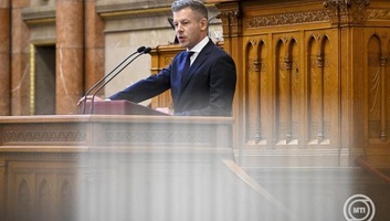 Magyar Péter: A demokráciához egyaránt szükséges a kormány és a felelős ellenzék - illusztráció