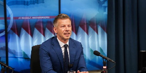 Magyar Péter: Az Orbán-kormány csődbe vitte az országot - cikkhez fűződő kép