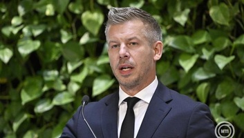 Magyar Péter: Célzott segítséget kapnak az autósok - illusztráció