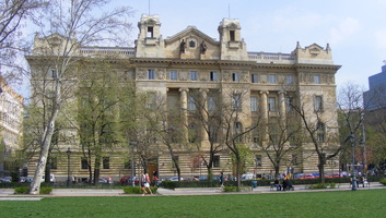 Magyar Péter: "Eső után köpönyeg", hogy ügyészségi hatáskörbe vonták az MNB-t érintő nyomozást - illusztráció