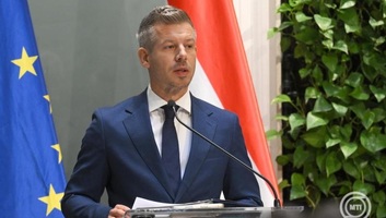 Magyar Péter: Megszüntetik az autópálya-koncessziós szerződést - illusztráció