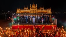Magyar Péter: Rendszerváltó népünnepély lesz szombaton Budapesten - illusztráció