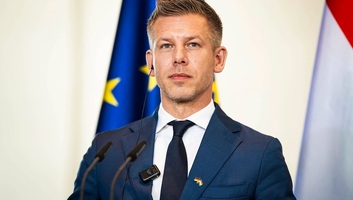 Magyar Péter a legfőbb ügyész lemondásáról: Az ország újabb „Orbán-bábtól” szabadult meg - illusztráció