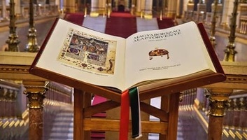 Magyar Péter az alkotmányozási folyamatról - illusztráció