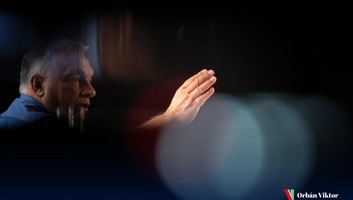 Orbán: Aláírásgyűjtést indítunk Brüsszel háborús tervei ellen, ki kell maradnunk a háborúból (Frissült) - illusztráció