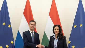 Orbán Anita elsőként a holland külügyminisztert fogadta - illusztráció