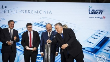 Orbán: Regionális központ lehet a Liszt Ferenc repülőtér - illusztráció