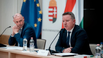 Pósfai Gábor: Az eredeti költségvetés egyharmadából lesz lebonyolítva az augusztus 20-i rendezvénysorozat - illusztráció