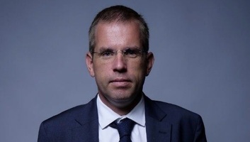 Ruff Bálint: Azon leszek, hogy a leghamarabb nyilvánosak legyenek az ügynökakták - illusztráció